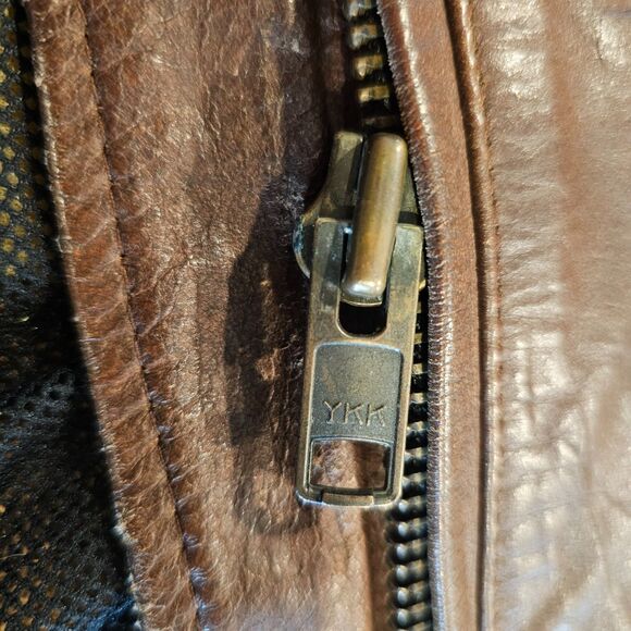 Distressed Leather Motorcycle Jacket Zippered Vents 20 In. Shoulder to Shoulder - Picture 7 of 15